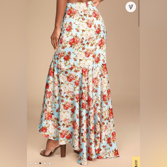 NWT - Lulu’s high-low, light blue with floral print maxi skirt. NEW! - Picture 3 of 11